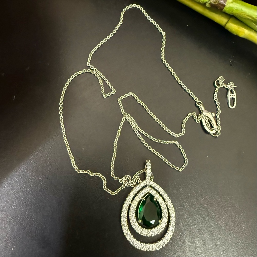NADRI Emerald Green Gemstone Pave Crystal Teardrop Pendant Silver Necklace 5.2g.